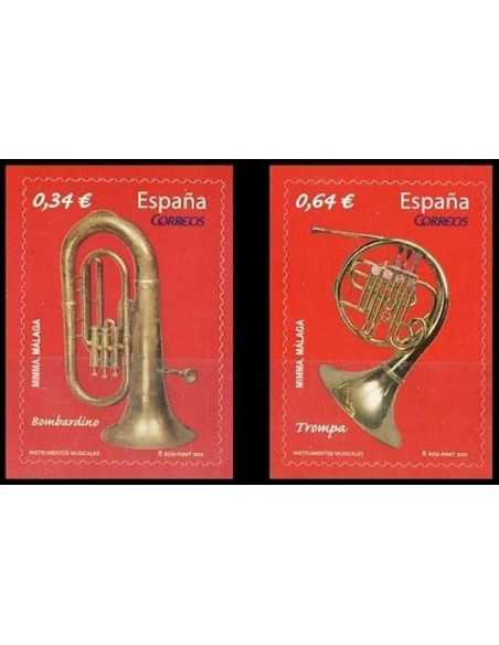 Año 2010 - 4576/77 Instrumentos musicales